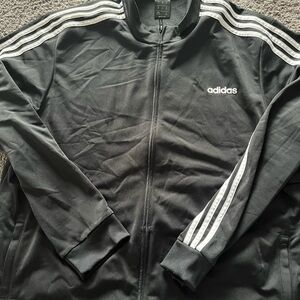 Men’s Adidas XXL track jacket. Excellent condition.